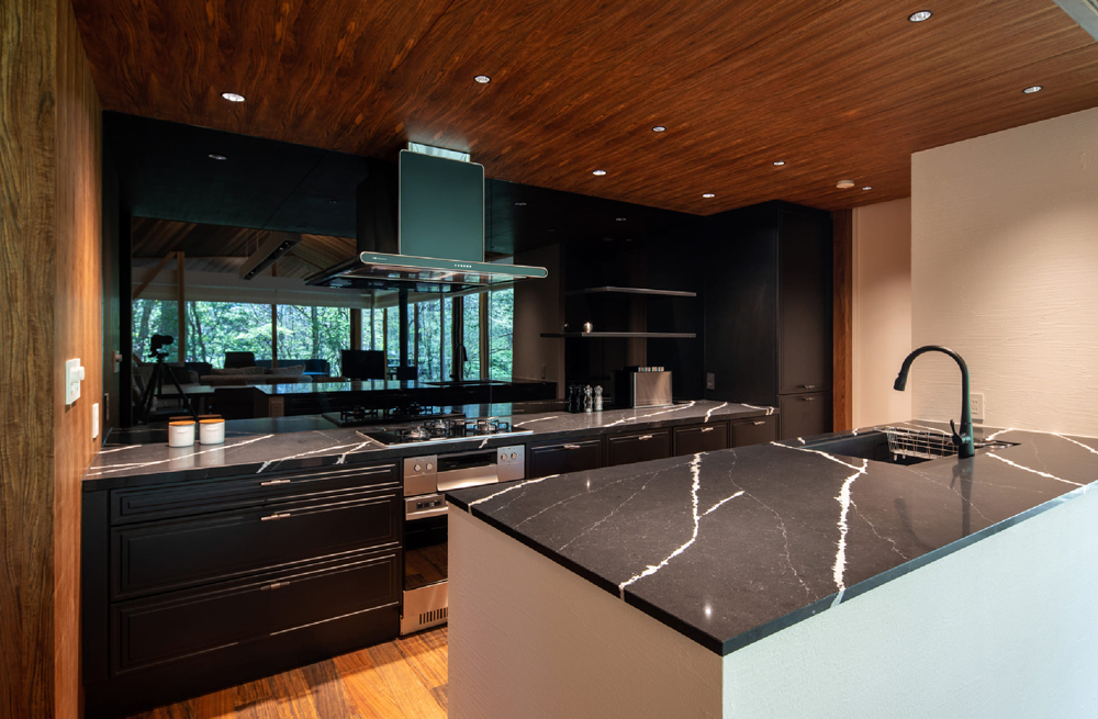 旧軽愛宕 Club Orbit / Chamonix